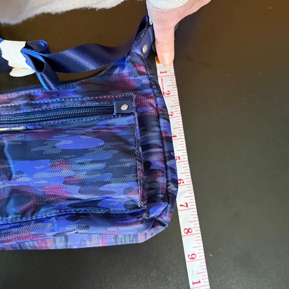 Baggallini Out and About Bagg Purple Blue Camo Cross Body Bag + RFID Wristlet - Picture 10 of 12